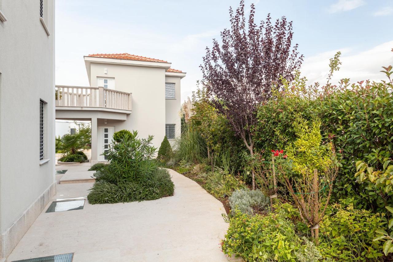 Luxury Apartments Vila Carissa Malinska Bagian luar foto