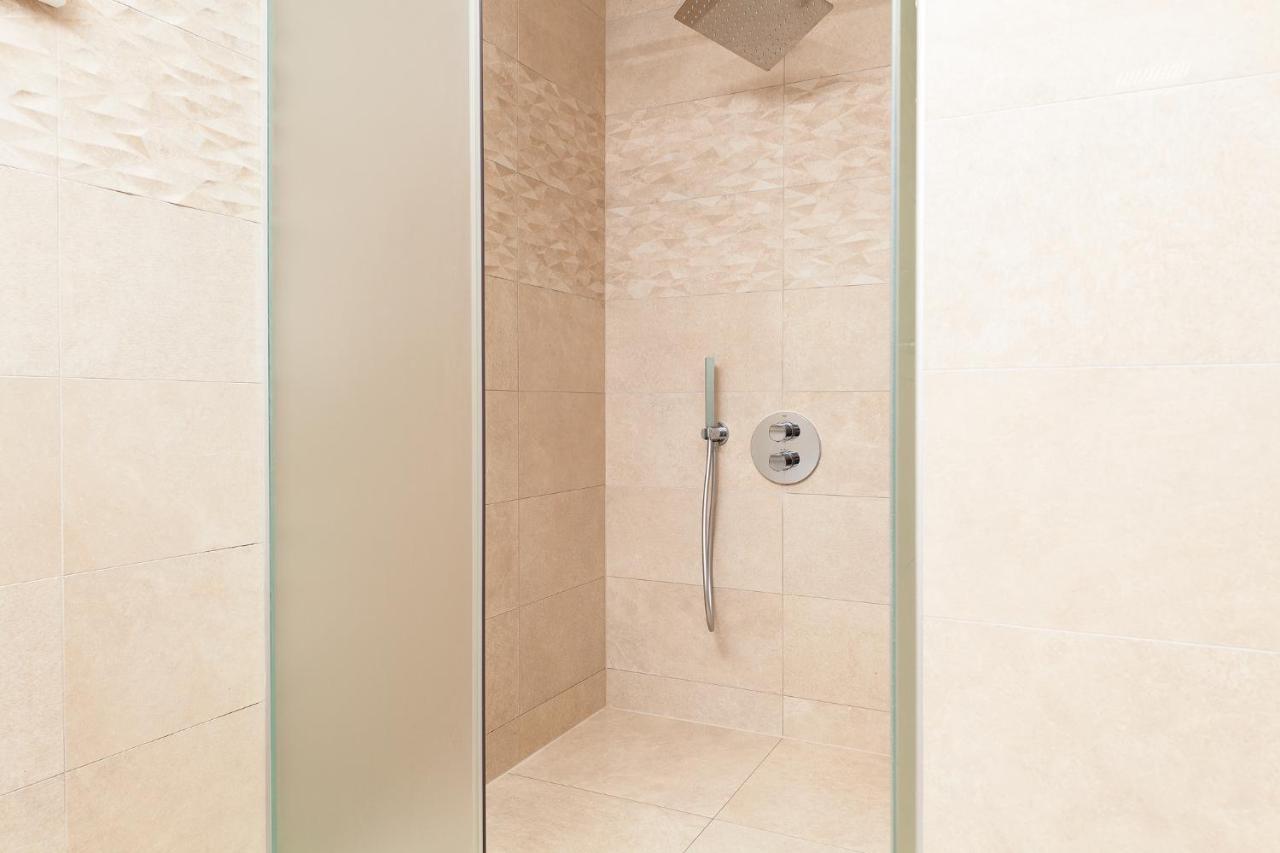 Luxury Apartments Vila Carissa Malinska Bagian luar foto