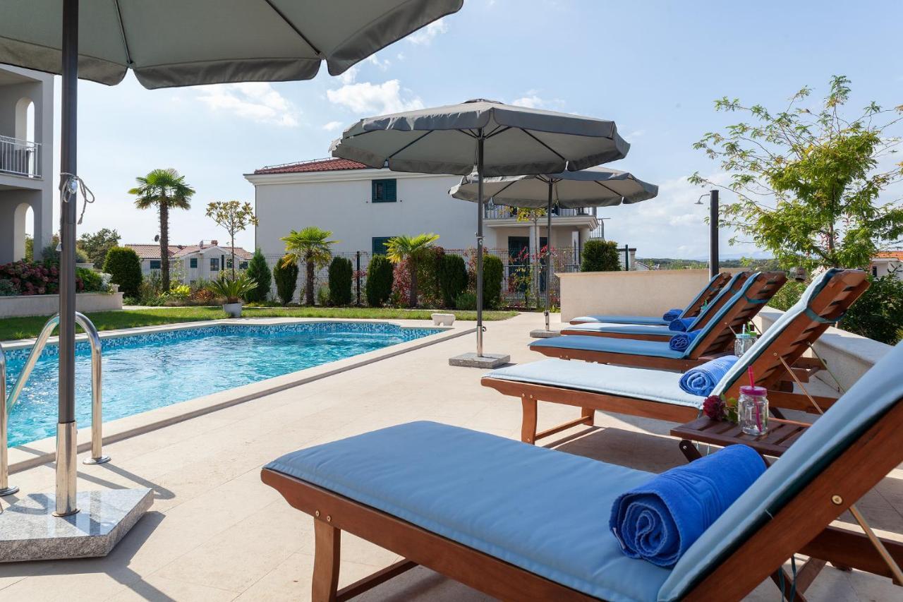 Luxury Apartments Vila Carissa Malinska Bagian luar foto